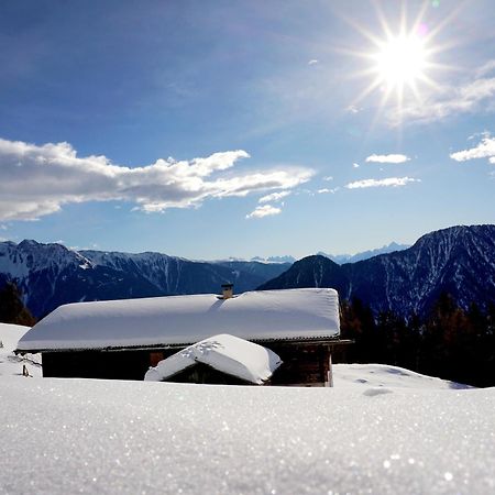 Roanerhof Aparthotel กัมโปตูเรส ภายนอก รูปภาพ