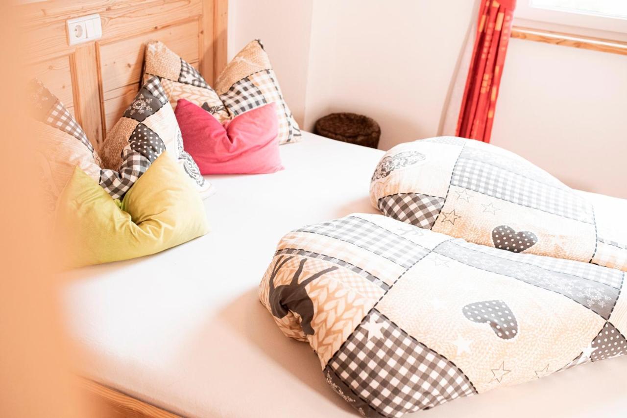 Roanerhof Aparthotel กัมโปตูเรส ภายนอก รูปภาพ
